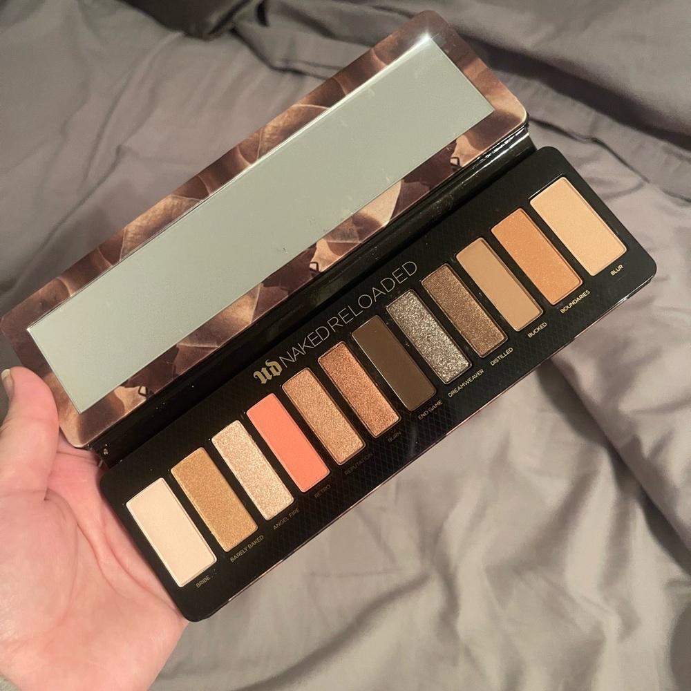 Naked reloaded pallet